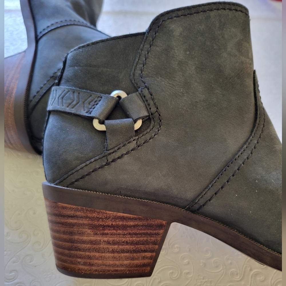 Teva Boots Gray Womens 9 Foxy Ankle Booties Heels Side Zipper 1008317 - Picture 4 of 12